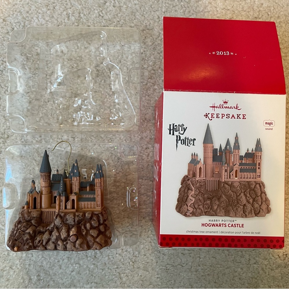RARE Hallmark Keepsake "Harry Potter" Hogwarts Castle 2013 Ornament